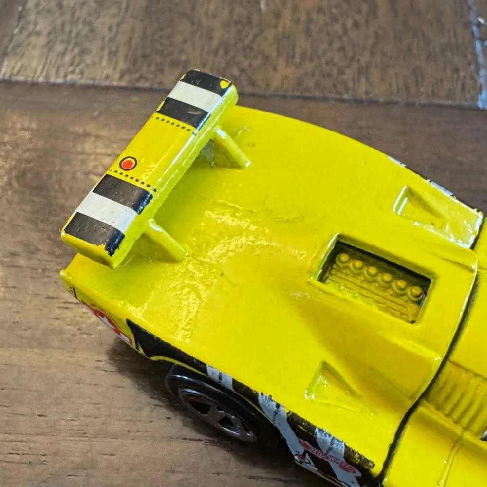 Hot Wheels Sol-Aire CX4 Race Car Yellow 1983 Vintage Diecast Opening Engine
